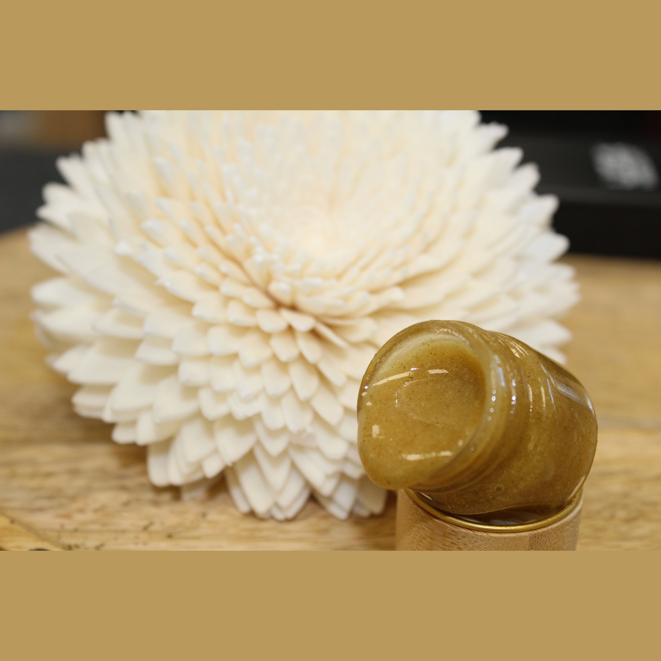 Miel Infusé au CBD – L’Alliance d’Exception pour Sublimer Vos Tisanes